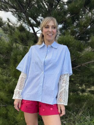 camicia over bastoncino azzurra con macramè