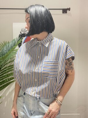 Camicia Crop rigata smanicata