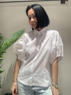 Camicia coreana con manica a sbuffo
