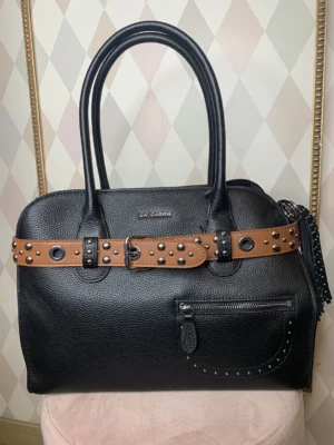 La Carrie Shopper nera Backdoor